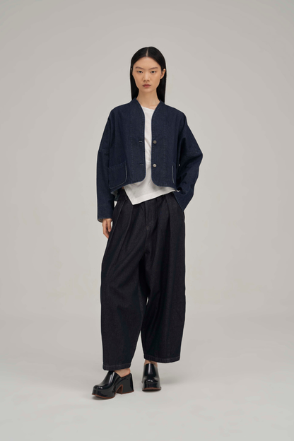 Filldora Relaxed V-Neck Woven Layering Jacket - view 2