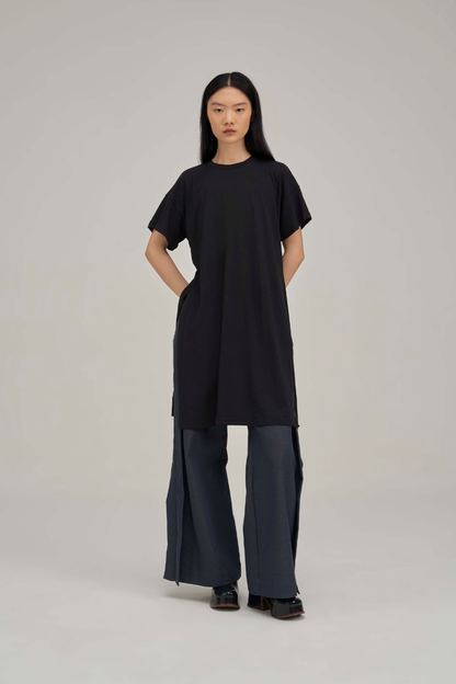 Filldora Onyx Relaxed Longline Tunic - view 1