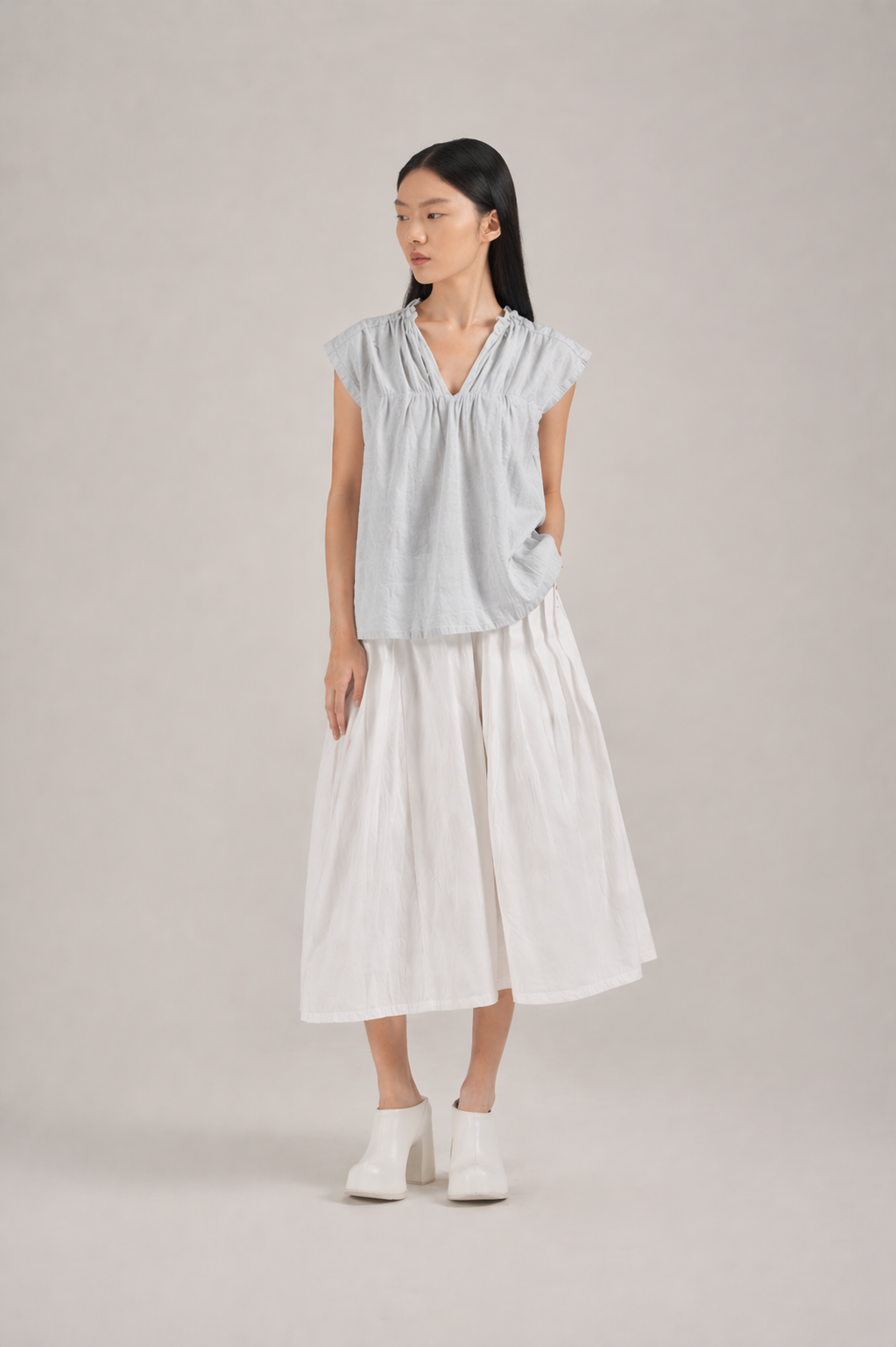 Filldora Textured Sleeveless Shell Blouse - view 3
