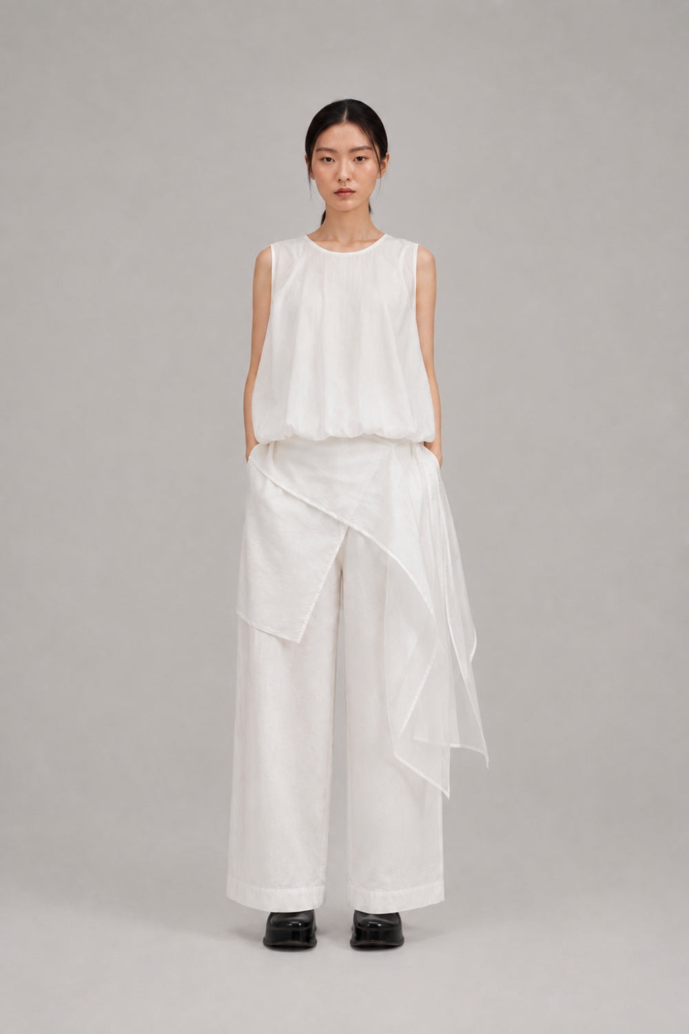 Filldora Sculpted Sleeveless Woven Blouse - view 4