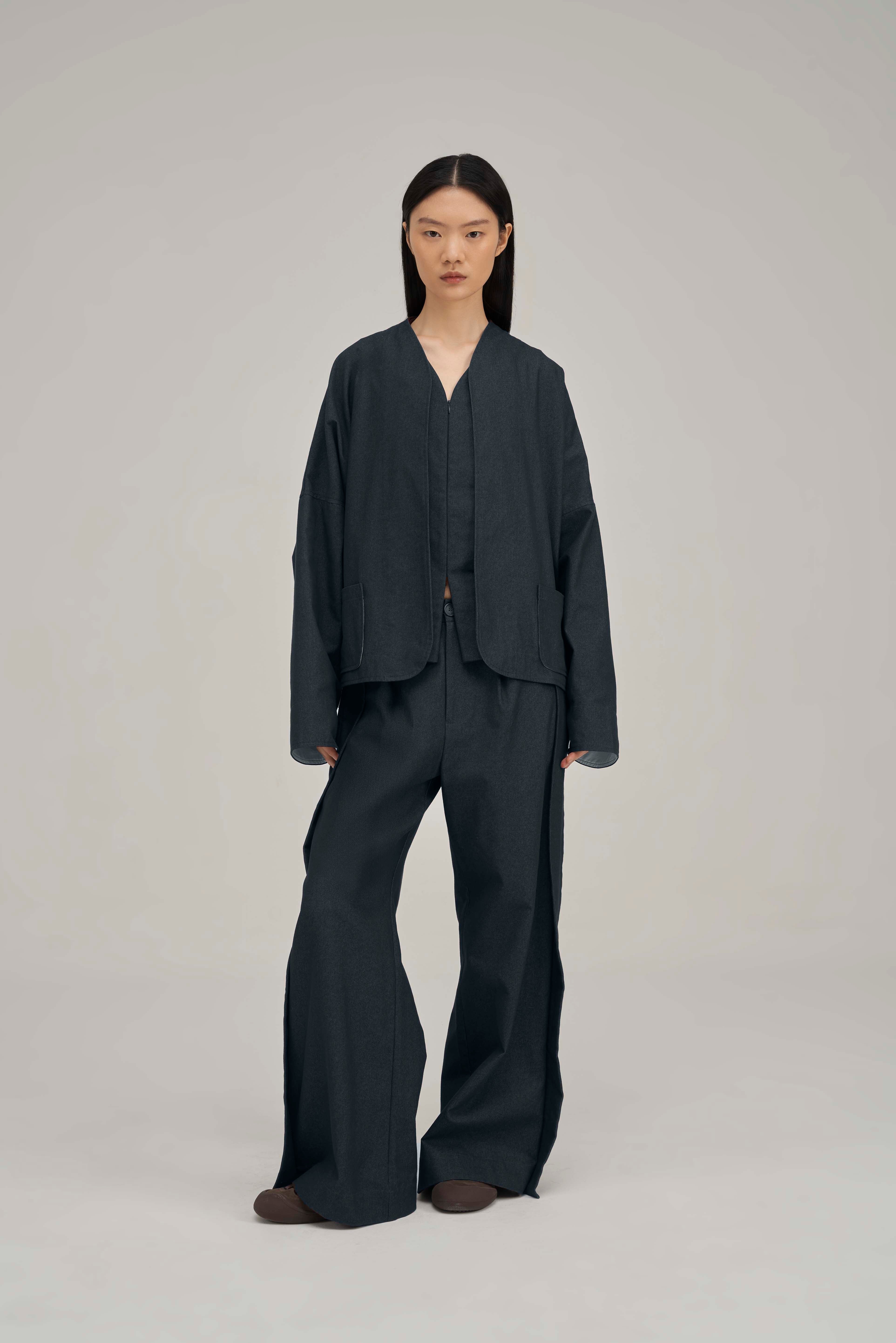 Filldora Relaxed V-Neck Woven Layering Jacket - view 5